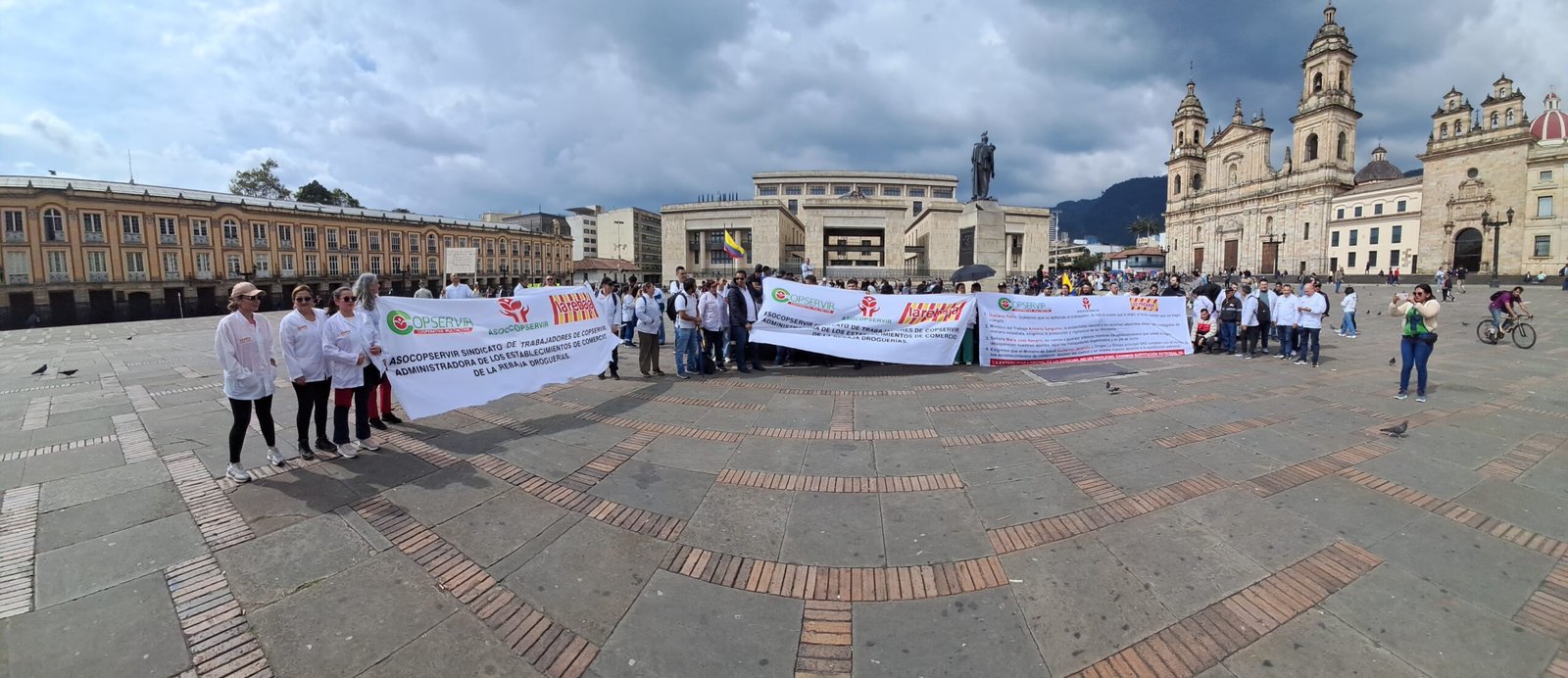 Plantón Plaza Bolívar 2026